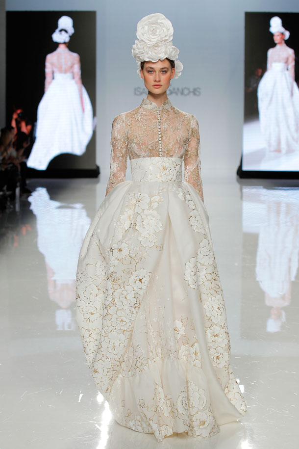 ilovebrides.pt Isabel Sanchis 2018 Barcelona Bridal Fashion Week 2017